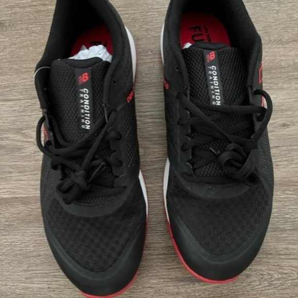 Men's New Balance Size 9, Wide 2E, Black/Red/White MX777SB4 Training shoes - Picture 2 of 4
